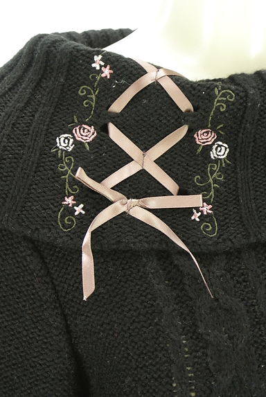 axes femme（アクシーズファム）の古着「刺繍＆レースアップ入りオフタートルニットトップス（ニット）」大画像４へ