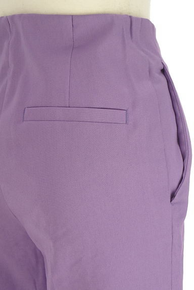 UNITED ARROWS（ユナイテッドアローズ）の古着「カラーテーパードパンツ（パンツ）」大画像５へ