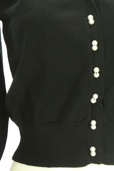 JILL by JILLSTUART（ジルバイジルスチュアート）の古着「パール付きショートニットカーディガン（カーディガン・ボレロ）」大画像５へ