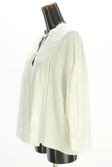 Stola.（ストラ）の古着「ボリューム袖キーネックブラウス（カットソー・プルオーバー）」大画像３へ