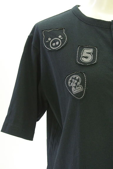 クリックで大画像表示 drug store's(ドラッグストアーズ)の古着「刺繍入りヘンリーネックカットソー(カットソー・プルオーバー)」大画像4へ