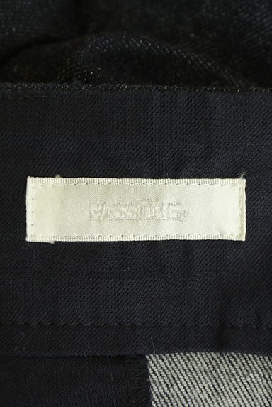 PASSIONE（パシオーネ）の古着「エコレザーサスペンダー付きワイドデニムパンツ（オーバーオール・サロペット）」大画像６へ