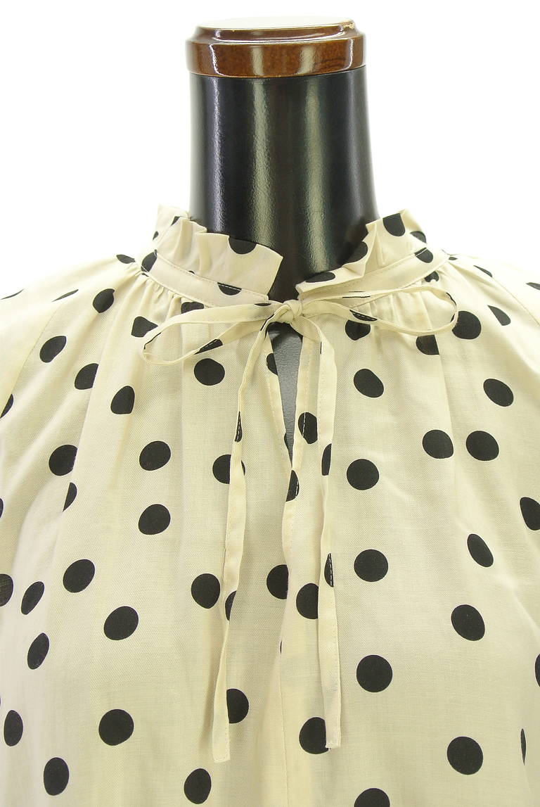 TOMORROWLAND（トゥモローランド）の古着「商品番号：PR10332975」-大画像4