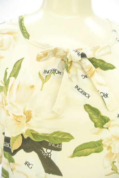 INGEBORG（インゲボルグ）の古着「半袖花柄カットソー（カットソー・プルオーバー）」大画像４へ