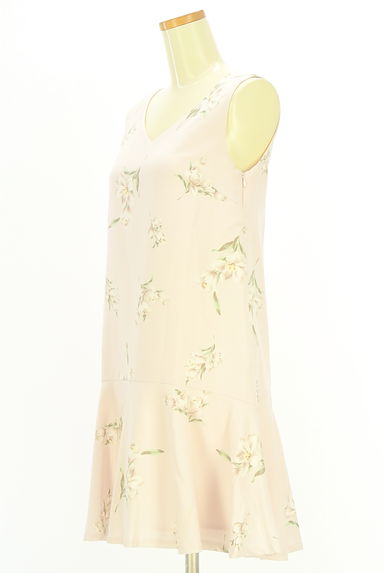 And Couture（アンドクチュール）の古着「ノースリ花柄ワンピース（ワンピース・チュニック）」大画像３へ