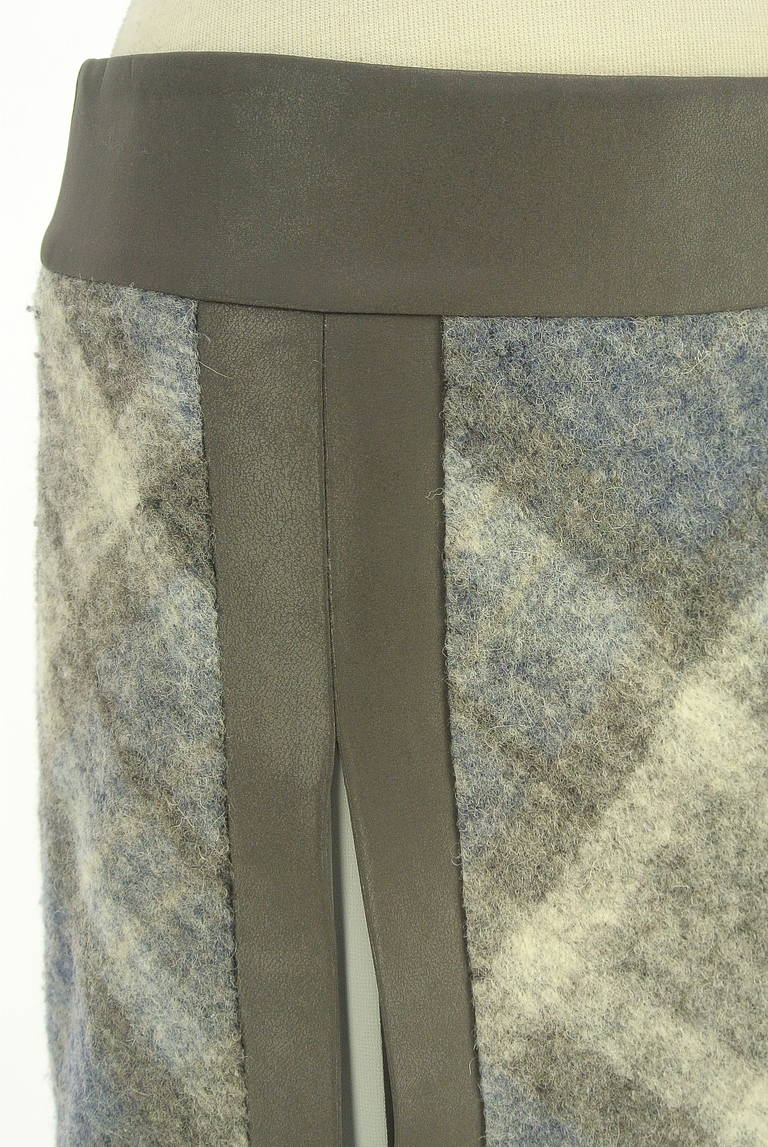 BASILE28（バジーレ２８）の古着「商品番号：PR10333042」-大画像4