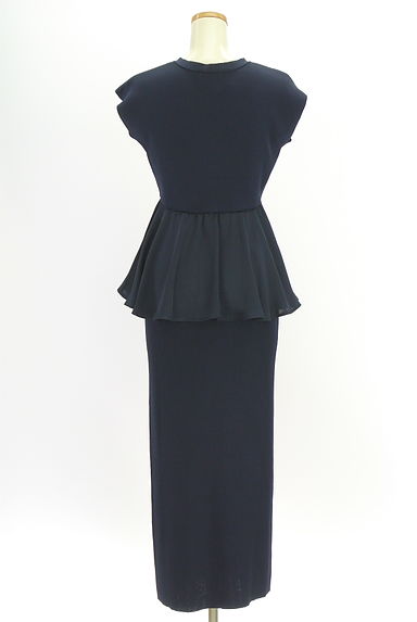 PROPORTION BODY DRESSING（プロポーションボディドレッシング）の古着「ノースリペプラムニット×タイトスカートセットアップ（セットアップ（ジャケット＋スカート））」大画像２へ