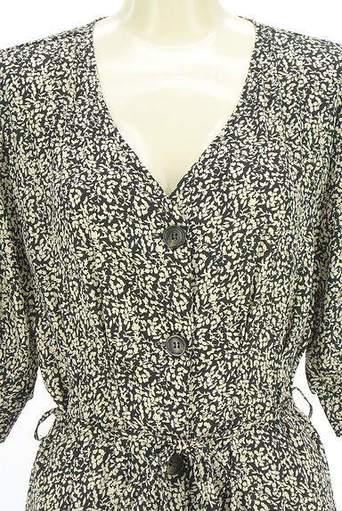 クリックで大画像表示 INTER PLANET(インタープラネット)の古着「ベルト付き花柄ロングワンピース(ワンピース・チュニック)」大画像4へ