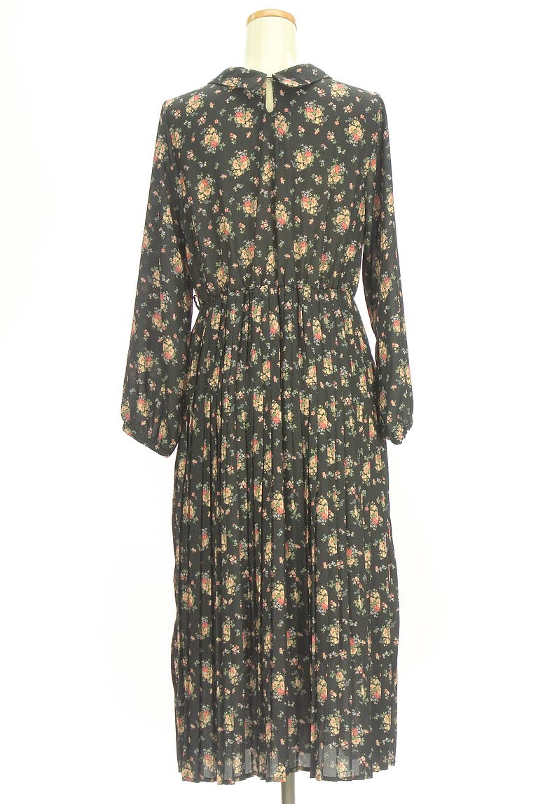 earth music&ecology（アースミュージック＆エコロジー）の古着「商品番号：PR10333217」-大画像2