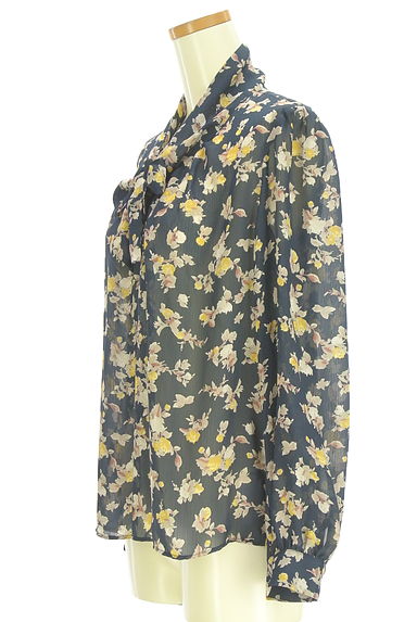 NEW YORKER（ニューヨーカー）の古着「花柄シアーボウタイブラウス（カットソー・プルオーバー）」大画像３へ
