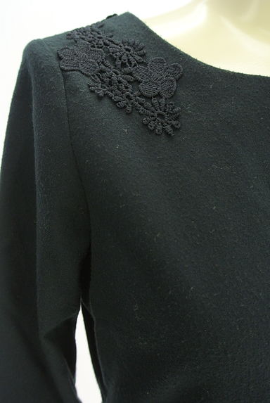 Couture Brooch（クチュールブローチ）の古着「花刺繍レース入りワンピース（ワンピース・チュニック）」大画像４へ