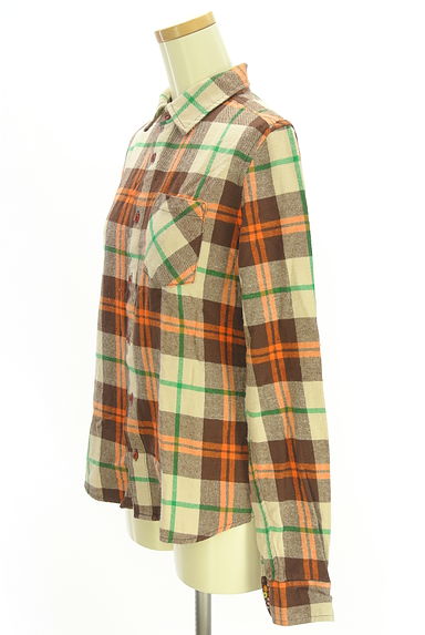 クリックで大画像表示 RODEO CROWNS(ロデオクラウン)の古着「チェック柄フランネルシャツ(カジュアルシャツ)」大画像3へ