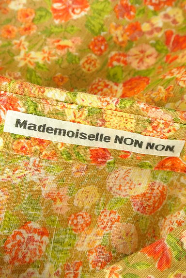 Mademoiselle NON NON（マドモアゼルノンノン）の古着「半袖花柄シャツ（ブラウス）」大画像６へ