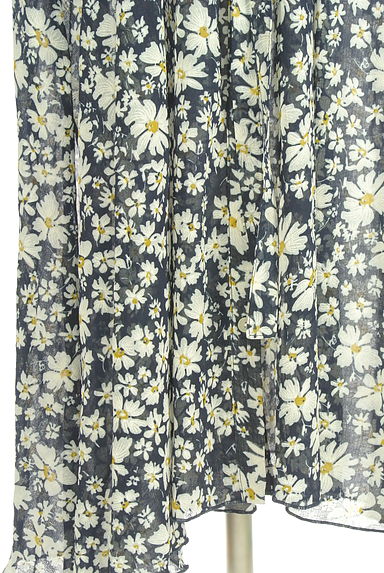 Ungrid（アングリッド）の古着「ベルト付き花柄シアーロングワンピース（ワンピース・チュニック）」大画像５へ