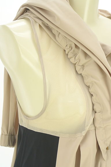 BLUE LABEL CRESTBRIDGE（ブルーレーベル・クレストブリッジ）の古着「レイヤード風配色マウンテンパーカー（ブルゾン・スタジャン）」大画像４へ