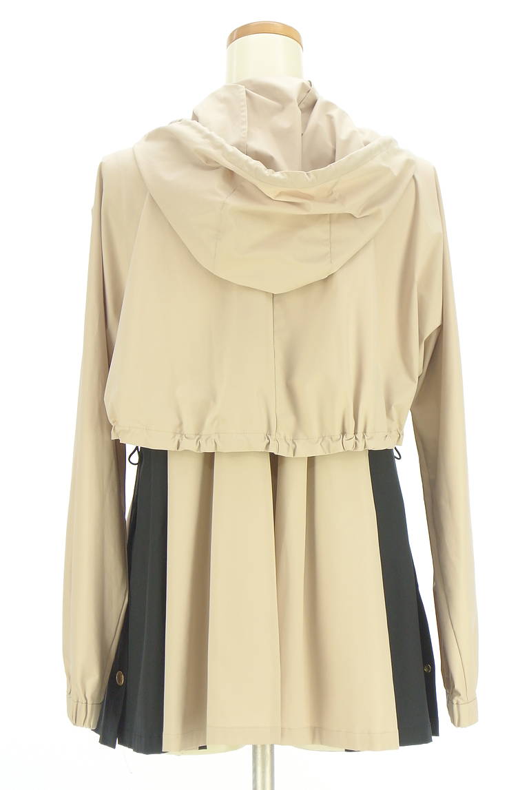 BLUE LABEL CRESTBRIDGE（ブルーレーベル・クレストブリッジ）の古着「商品番号：PR10333533」-大画像2