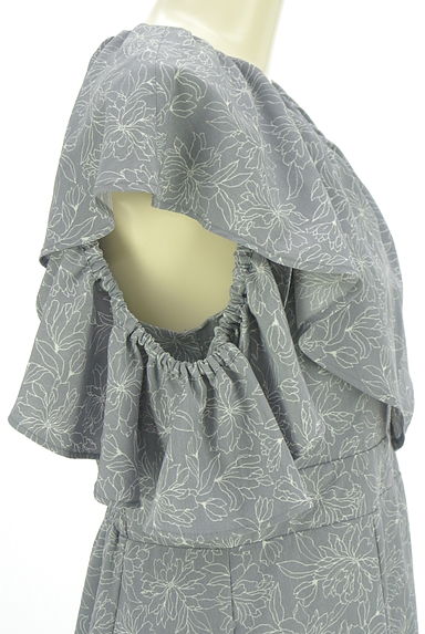 クリックで大画像表示 earth music&ecology(アースミュージック&エコロジー)の古着「オープンショルダーロングワンピース(ワンピース・チュニック)」大画像4へ