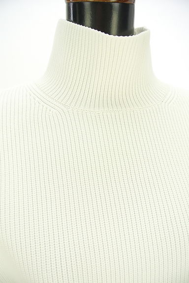 FRAY I.D（フレイアイディー）の古着「ボリューム袖ハイネックリブニット（ニット）」大画像４へ