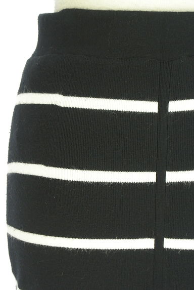 PLST（プラステ）の古着「ミディ丈ボーダー柄ニットタイトスカート（スカート）」大画像４へ