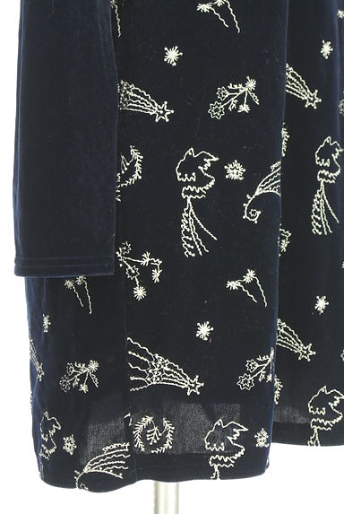 sportiff（スポーティフ）の古着「総柄ラメ刺繍ベロアワンピース（ワンピース・チュニック）」大画像５へ