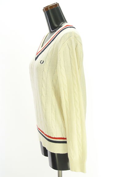 FRED PERRY（フレッドペリー）の古着「Vネックケーブル編みニットトップス（ニット）」大画像３へ