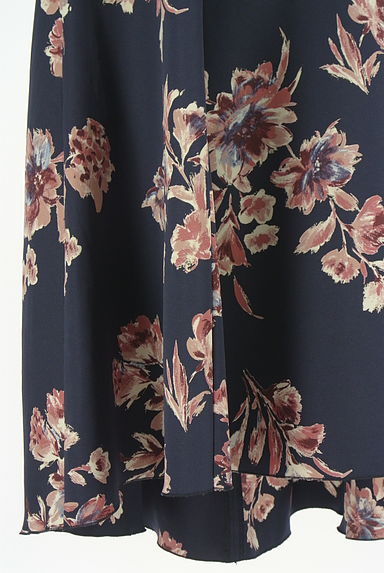MK MICHEL KLEIN（エムケーミッシェルクラン）の古着「花柄フィッシュテールスカート（ロングスカート・マキシスカート）」大画像５へ