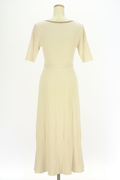 クリックで大画像表示 MISCH MASCH(ミッシュマッシュ)の古着「ベルト付きロングリブニットワンピース(ワンピース・チュニック)」大画像2へ