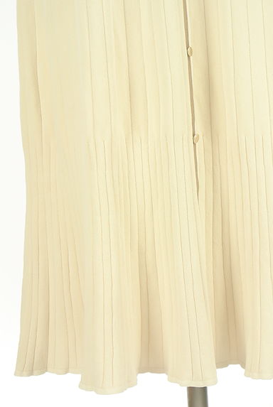 クリックで大画像表示 MISCH MASCH(ミッシュマッシュ)の古着「ベルト付きロングリブニットワンピース(ワンピース・チュニック)」大画像5へ