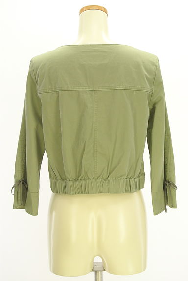 クリックで大画像表示 JILL by JILLSTUART(ジルバイジルスチュアート)の古着「ビジュー付きノーカラージャケット(ジャケット)」大画像2へ