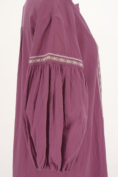 NATURAL BEAUTY BASIC（ナチュラルビューティベーシック）の古着「刺繍入りロングシャツワンピース（ワンピース・チュニック）」大画像５へ