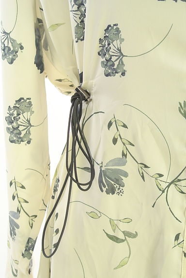 URBAN RESEARCH DOORS（アーバンリサーチドアーズ）の古着「花柄サテンロングシャツワンピース（ワンピース・チュニック）」大画像４へ