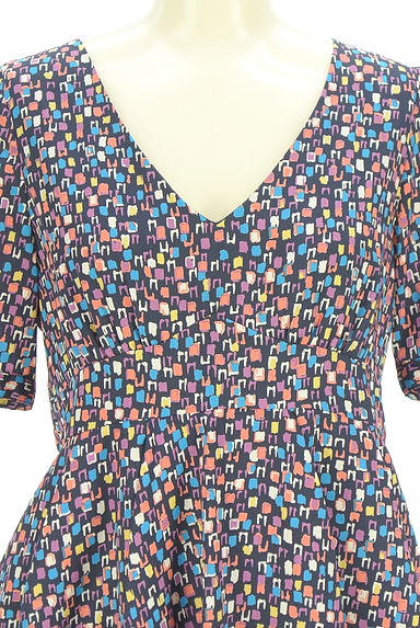 BEAMS Women's（ビームス　ウーマン）の古着「Ray BEAMS 半そで総柄コクーンワンピース（ワンピース・チュニック）」大画像４へ