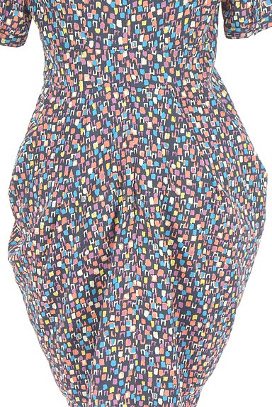 BEAMS Women's（ビームス　ウーマン）の古着「Ray BEAMS 半そで総柄コクーンワンピース（ワンピース・チュニック）」大画像５へ