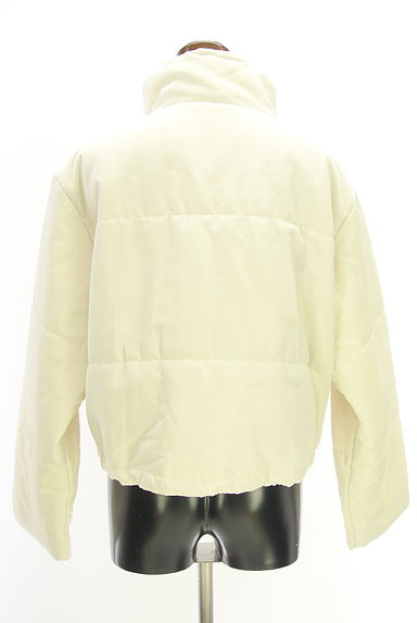 EMODA（エモダ）の古着「ドロストヘム中綿ショートコート（コート）」大画像２へ