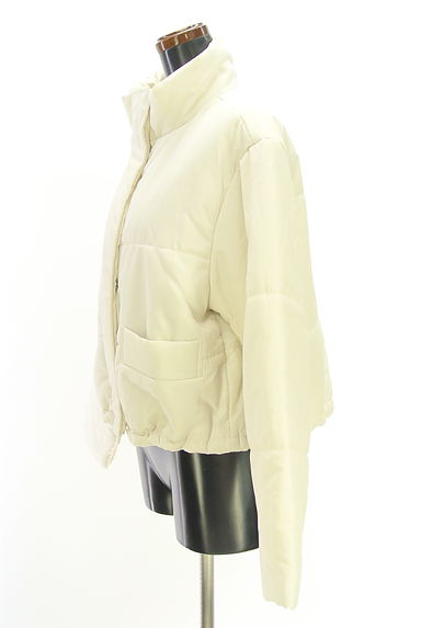 EMODA（エモダ）の古着「ドロストヘム中綿ショートコート（コート）」大画像３へ