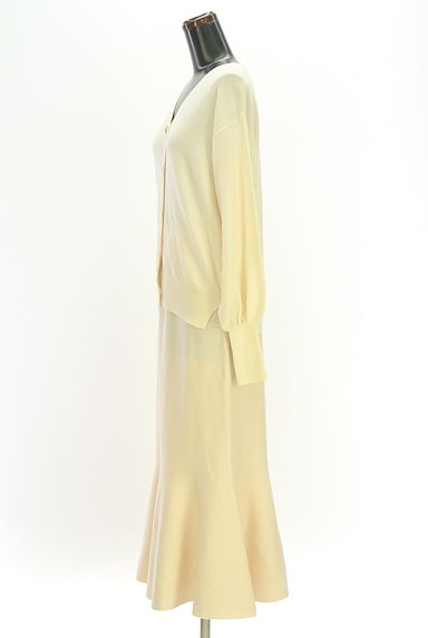 PROPORTION BODY DRESSING（プロポーションボディドレッシング）の古着「ニットカーデ×ロングスカート　セットアップ（セットアップ（ジャケット＋スカート））」大画像３へ