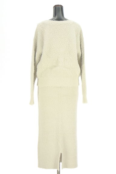 PROPORTION BODY DRESSING（プロポーションボディドレッシング）の古着「カーデ×スカート　シャギーニットセットアップ（セットアップ（ジャケット＋スカート））」大画像２へ