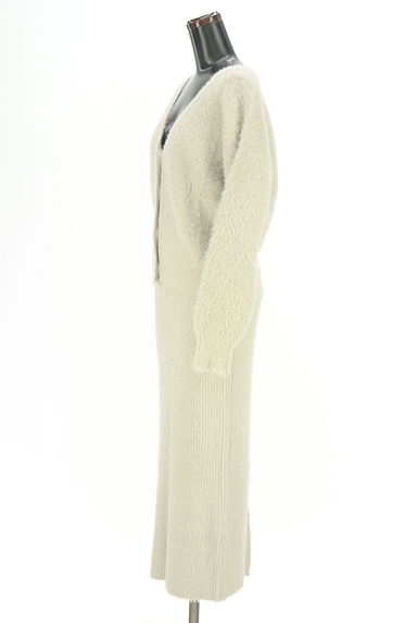 PROPORTION BODY DRESSING（プロポーションボディドレッシング）の古着「カーデ×スカート　シャギーニットセットアップ（セットアップ（ジャケット＋スカート））」大画像３へ