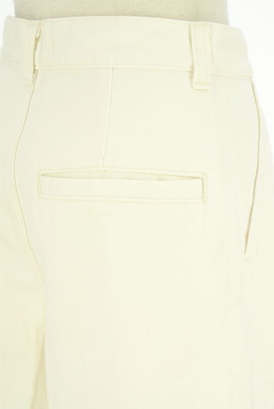 MOUSSY（マウジー）の古着「ホワイトデニムハーフパンツ（ショートパンツ・ハーフパンツ）」大画像５へ