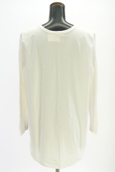 クリックで大画像表示 ZUCCa(ズッカ)の古着「ラウンドヘムカットソー(Tシャツ)」大画像2へ