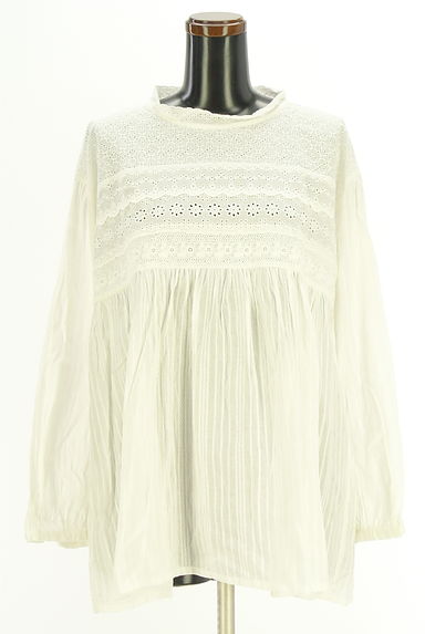 クリックで大画像表示 Samansa Mos2(サマンサモスモス)の古着「レースブラウス(カットソー・プルオーバー)」大画像1へ