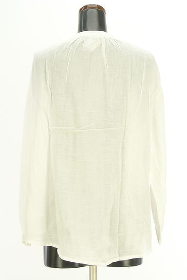 クリックで大画像表示 SM2(サマンサモスモス)の古着「ピンタックブラウス(ブラウス)」大画像2へ