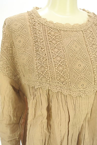 クリックで大画像表示 Samansa Mos2(サマンサモスモス)の古着「刺繍ブラウス(カットソー・プルオーバー)」大画像4へ