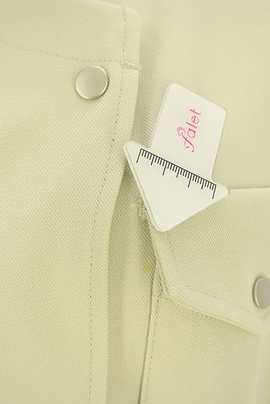 クリックで大画像表示 OSMOSIS(オズモーシス)の古着「loaf ドロストノーカラーベスト(ベスト・ジレ)」大画像5へ