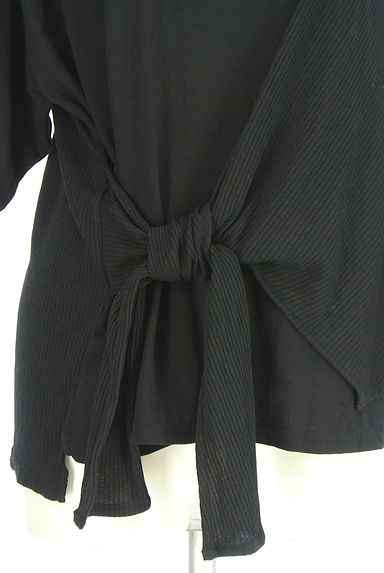 クリックで大画像表示 AZUL BY MOUSSY(アズールバイマウジー)の古着「レイヤードデザインカットソー(カットソー・プルオーバー)」大画像4へ