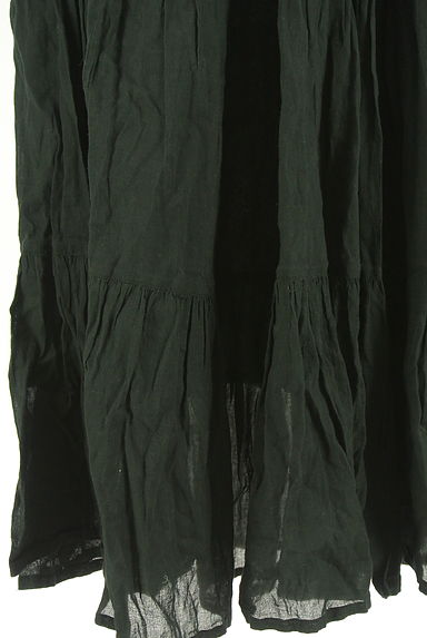 クリックで大画像表示 AZUL BY MOUSSY(アズールバイマウジー)の古着「ボリュームティアードロングスカート(ロングスカート・マキシスカート)」大画像5へ