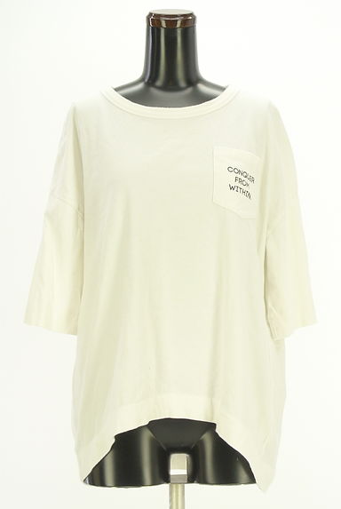 クリックで大画像表示 AZUL BY MOUSSY(アズールバイマウジー)の古着「ロゴポケット付きTシャツ(Tシャツ)」大画像1へ