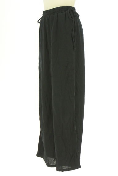 AZUL BY MOUSSY（アズールバイマウジー）の古着「ストレートシアーパンツ（パンツ）」大画像３へ