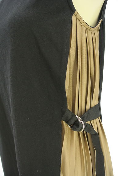 クリックで大画像表示 AZUL BY MOUSSY(アズールバイマウジー)の古着「プリーツ切替ロングワンピース(ワンピース・チュニック)」大画像5へ