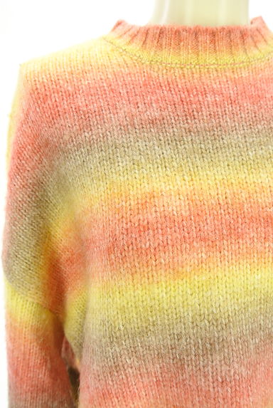 クリックで大画像表示 AZUL BY MOUSSY(アズールバイマウジー)の古着「ボリューム袖モックネックニット(セーター)」大画像4へ